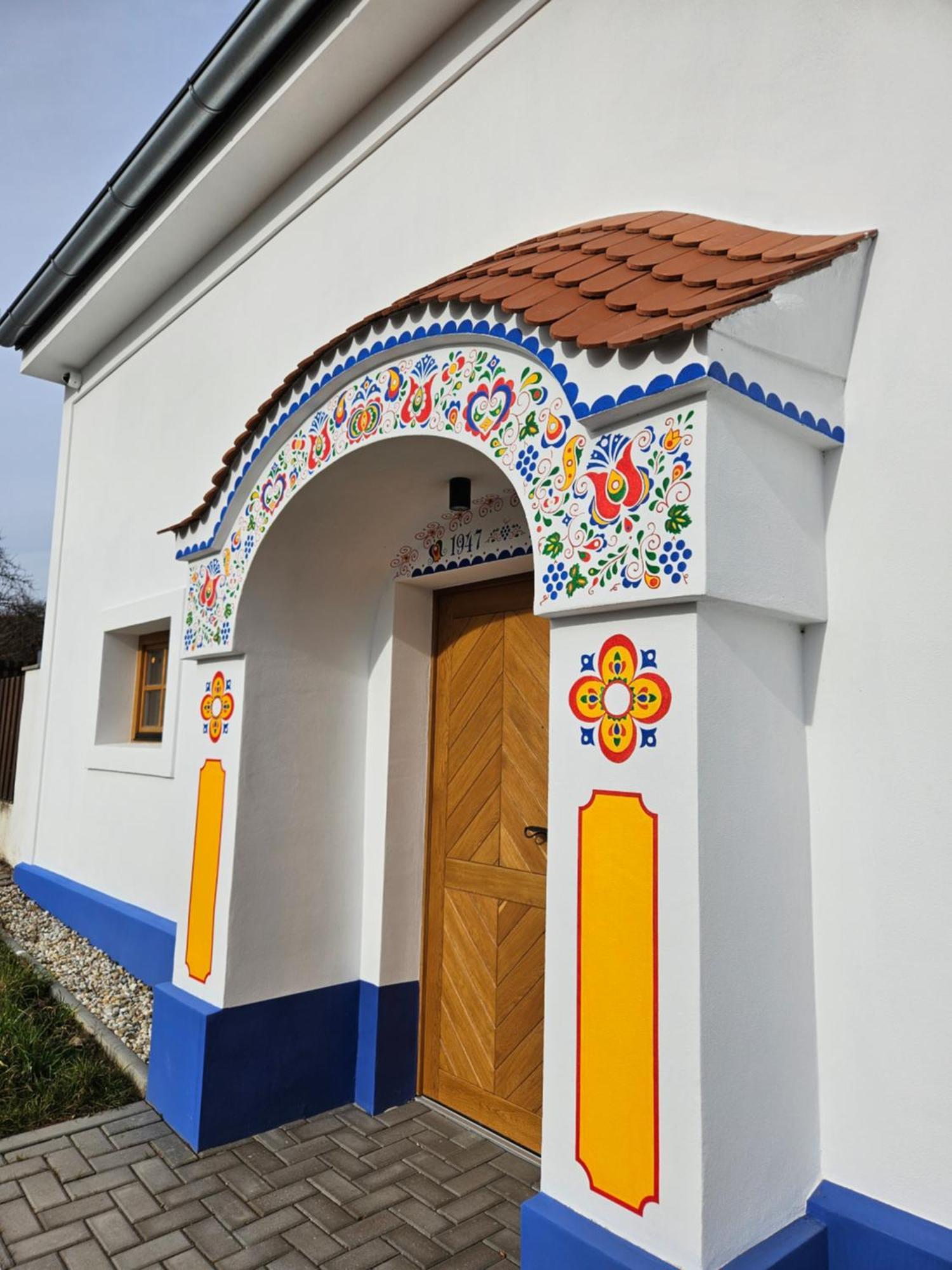 Pod Vinohradem - Apartmany & Vinne Sklepy มูติเยนิตเซ ภายนอก รูปภาพ